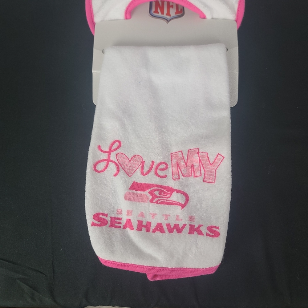 NFL SeaHawks 3 Piece Set 2 Bibs and 1 Burp Cloth. - Picture 3 of 7